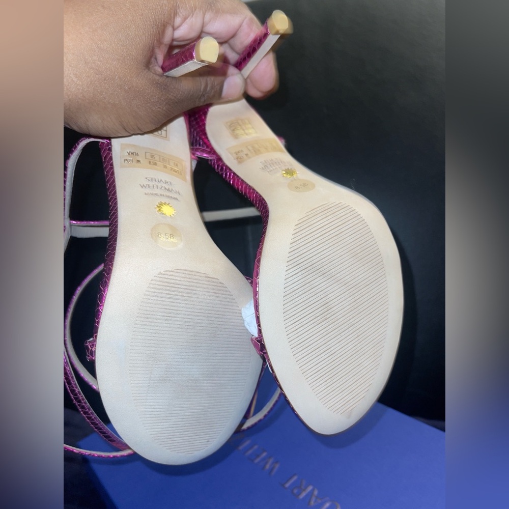 STUART WEITZMAN
Barelynude 100 Wrap Sandal NUDIST LEATHER PINK Size 8.5 NWB - Picture 12 of 14